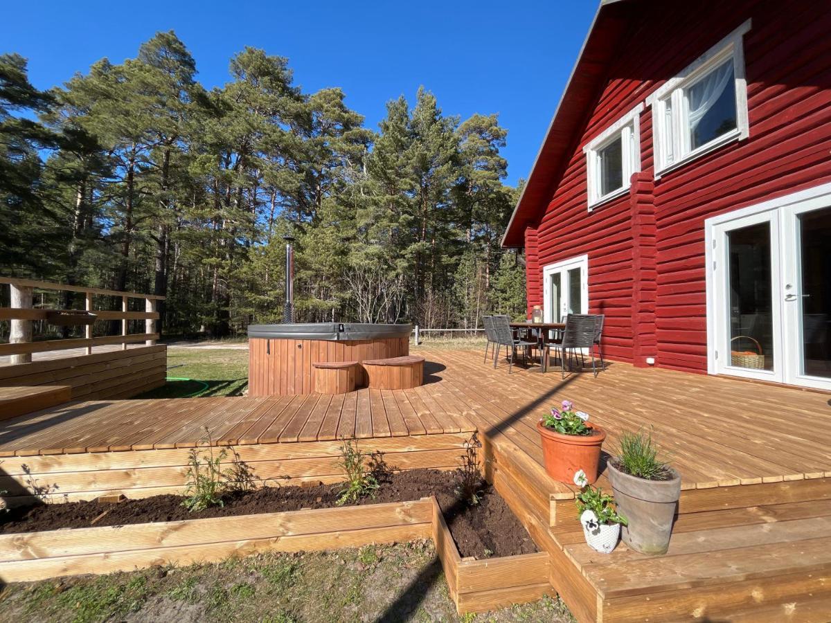 Tahkuna Puhkekeskus Hiiumaa Exterior photo